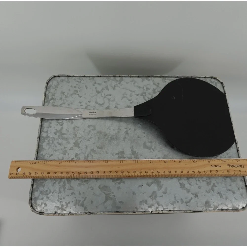 Oneida Stainless Steel‎ Spatula Wide Black Flexible Nylon Head Turner 14.5 Inch